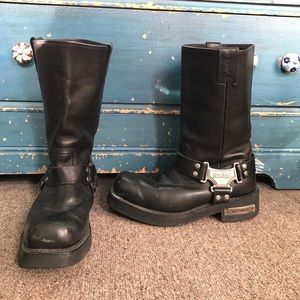 Motorcycle boots
